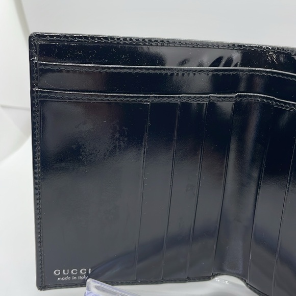 EUC GUCCI BLACK PATENT LEATHER MEDIUM WALLET AUTHENTICATED! - Picture 5 of 16